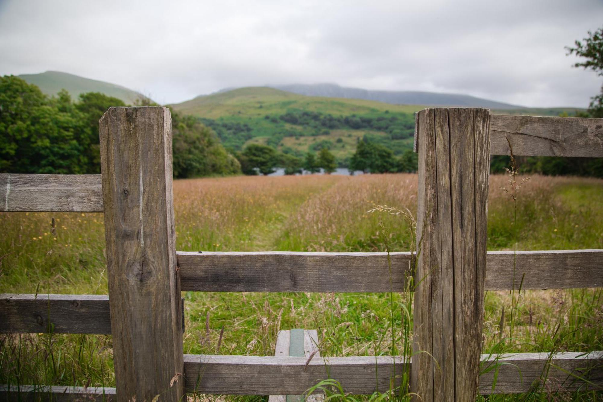 Trigonos - Quiet, Peaceful, Vegetarian B&B And Retreat Centre Nantlle Buitenkant foto
